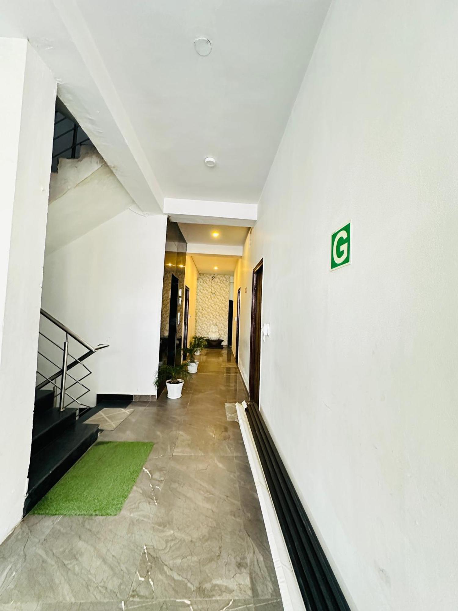 Shivjot Hotel Kharar Exterior foto